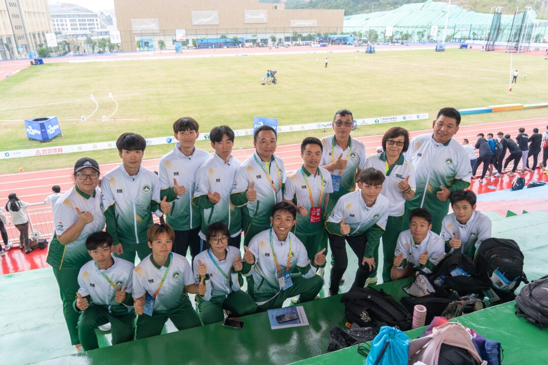 丁少雄副局長與運動員交流 丁少雄副局長與運動員交流