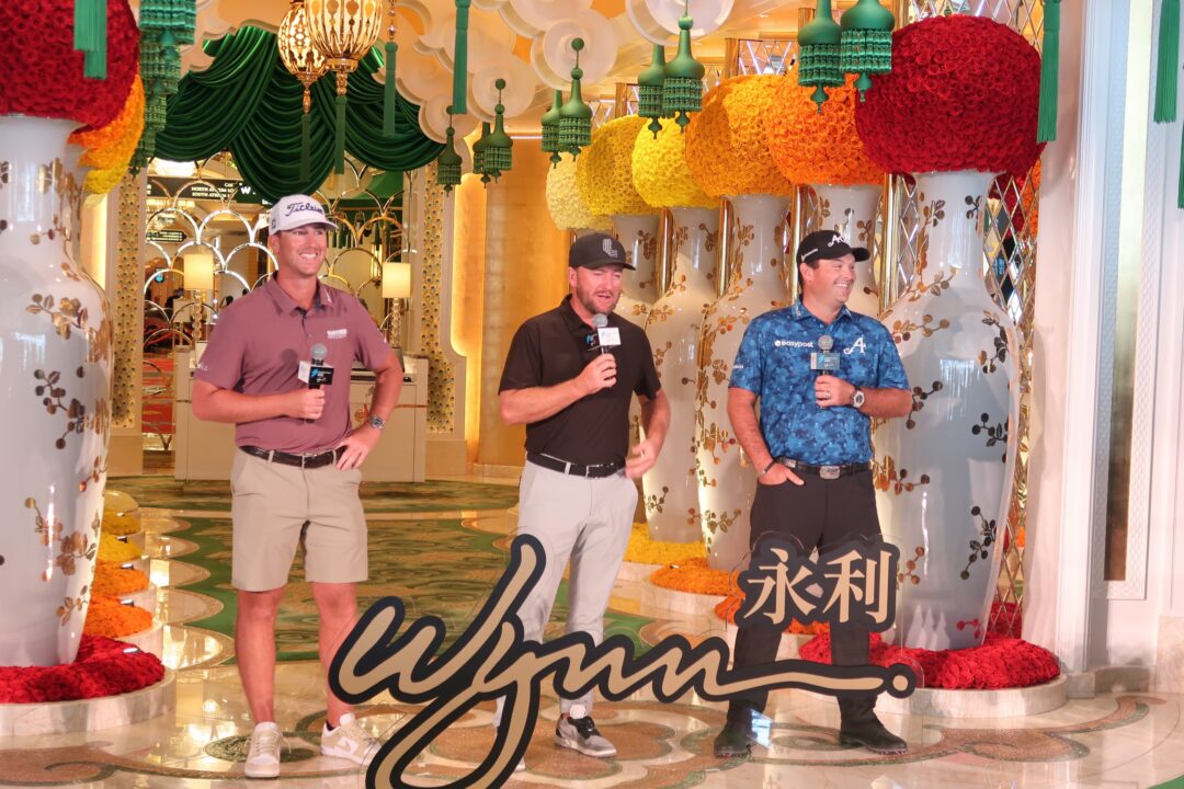 奧格垂（左）麥克道爾（中）瑞德（右）接受採訪