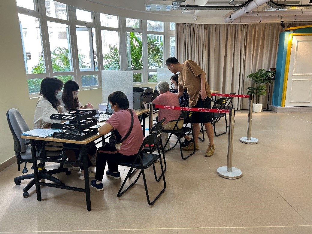 政府長者公寓申請首日反應踴躍 政府長者公寓申請首日反應踴躍
