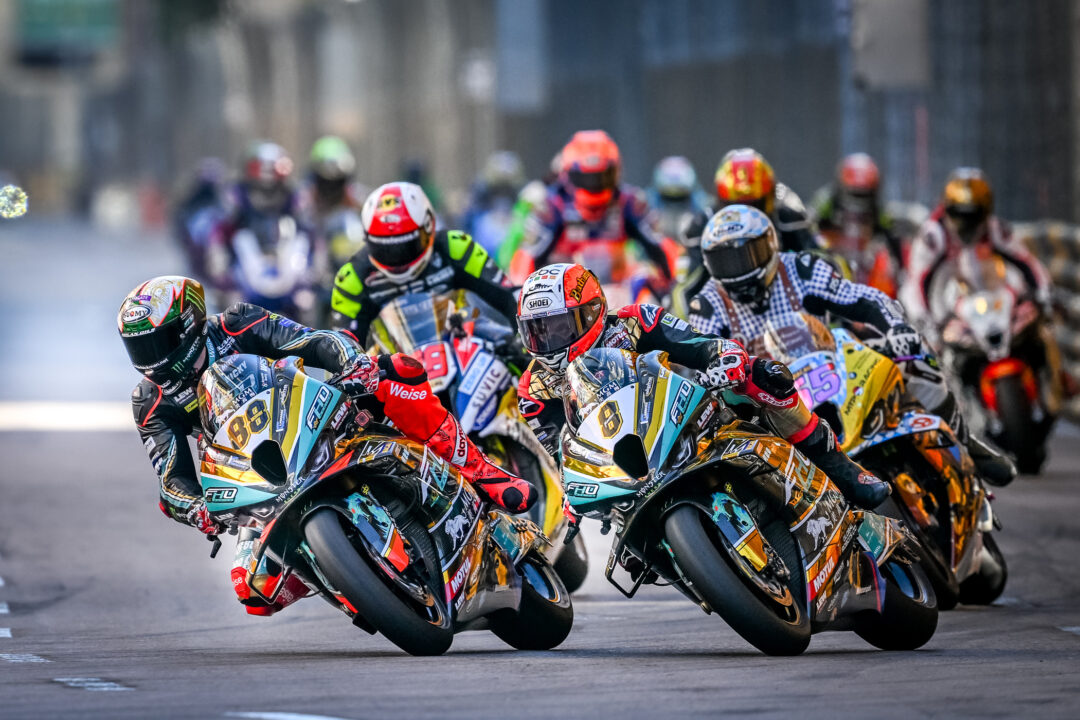 第70屆澳門格蘭披治大賽車第五天賽程，好戲連場，各項賽事進入關鍵階段。