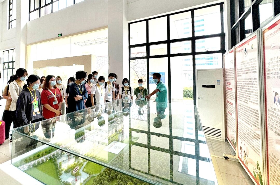 澳門理工大學服務學習計劃到訪廣州市第二社會(兒童)福利院 澳門理工大學服務學習計劃到訪廣州市第二社會(兒童)福利院