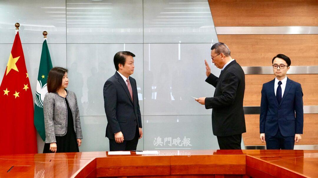 統計暨普查局局長黃善文宣誓就職 統計暨普查局局長黃善文宣誓就職