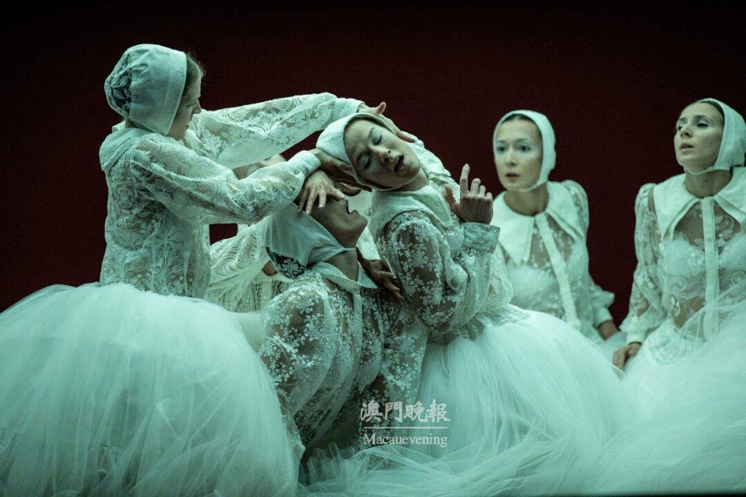 《睡美人》©Jean Louis Fernandez 《睡美人》©Jean Louis Fernandez