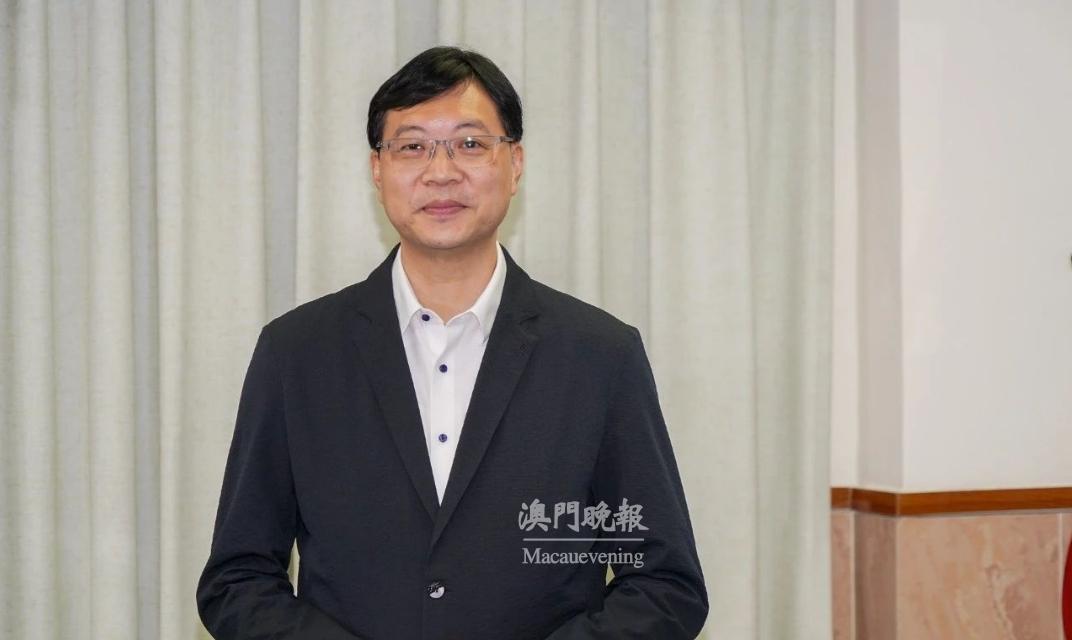 梁鴻細 梁鴻細