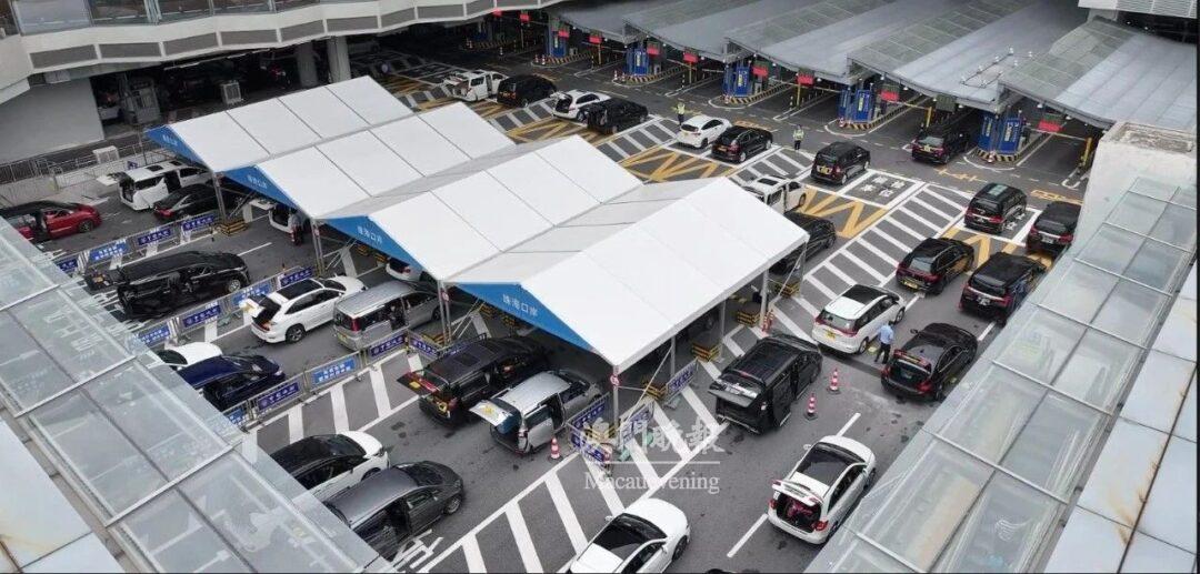 港珠澳大橋珠海公路口岸客車進境通關量創新高 港珠澳大橋珠海公路口岸客車進境通關量創新高