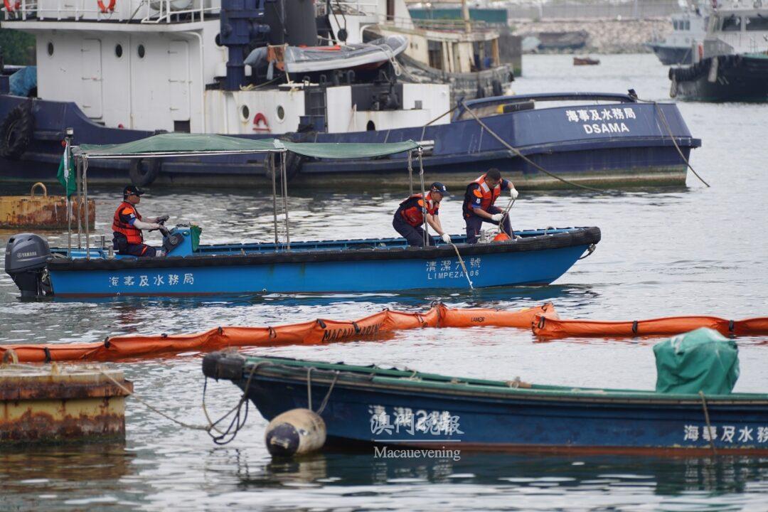 海事局進行防污帶圍欄操練