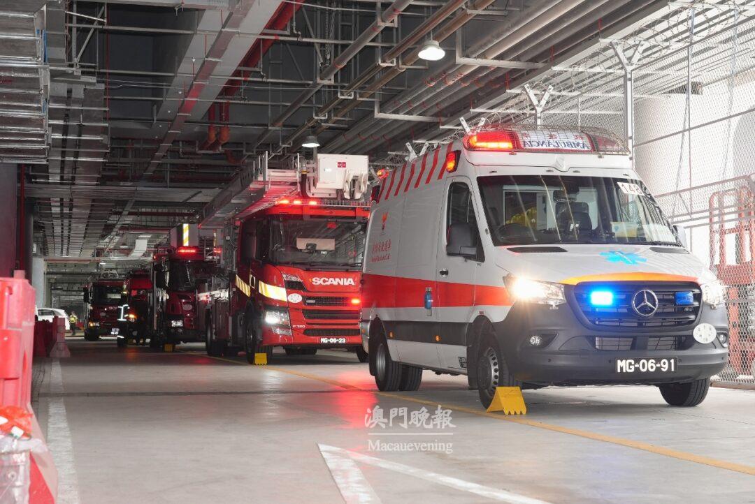 澳門消防局派遣緊急救援車輛及人員到場展開救援工作 澳門消防局派遣緊急救援車輛及人員到場展開救援工作