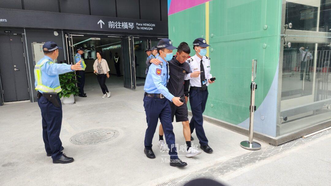 疏散人員到疏散集合點 疏散人員到疏散集合點